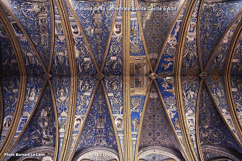 Le plafond de la cathédrale Sainte-Cécile à Albi