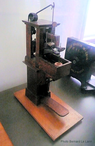 Maquette de la machine à coudre de Thimonnier 