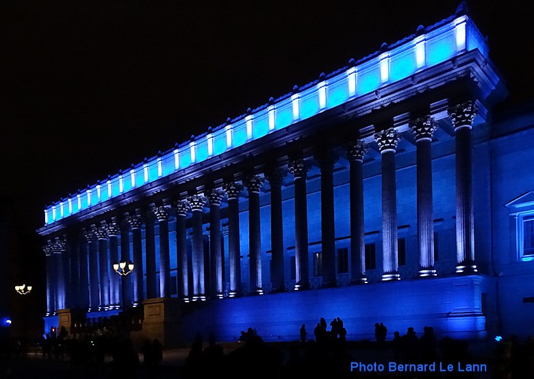 Le Palais de Justice de Lyon lors de la Fête de la Lumière 2014